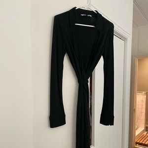 Diane von Furstenberg black wrap dress EUC size 6